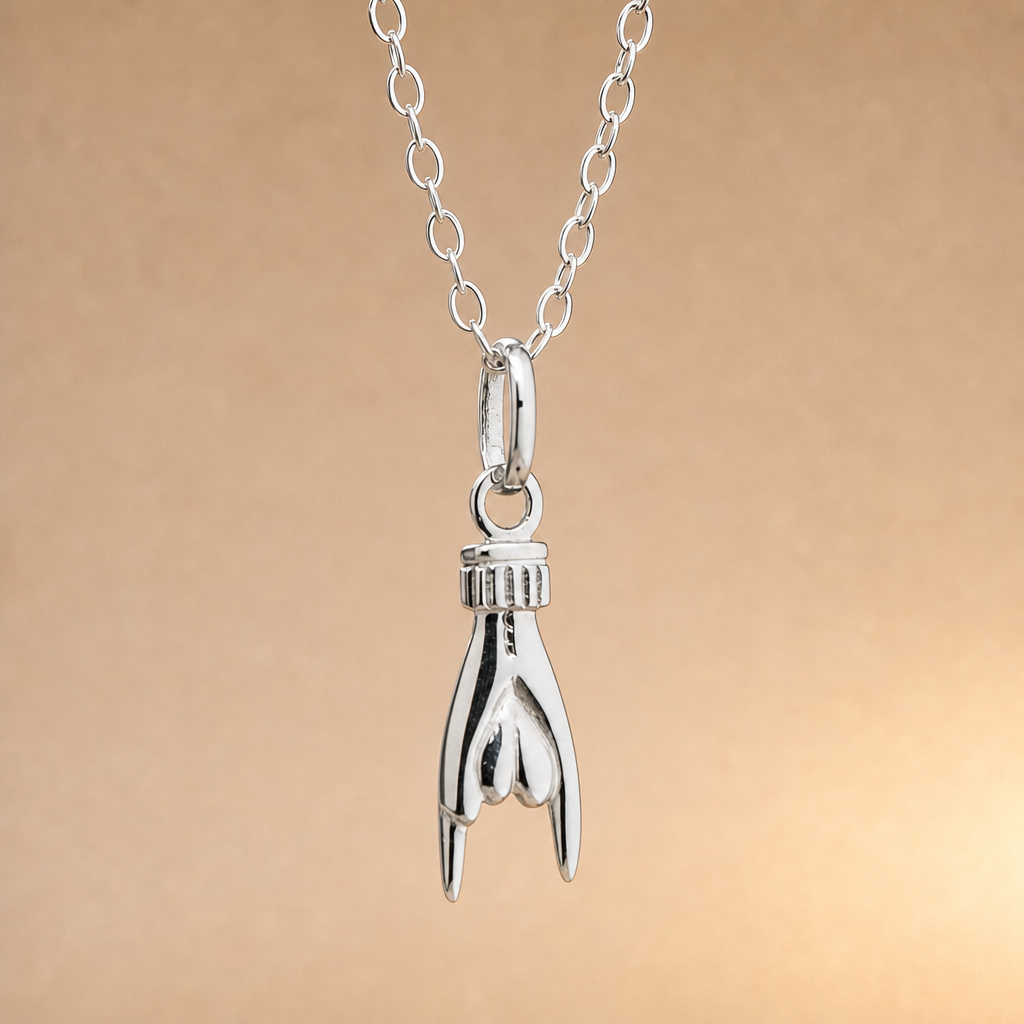9ct Hand Charm