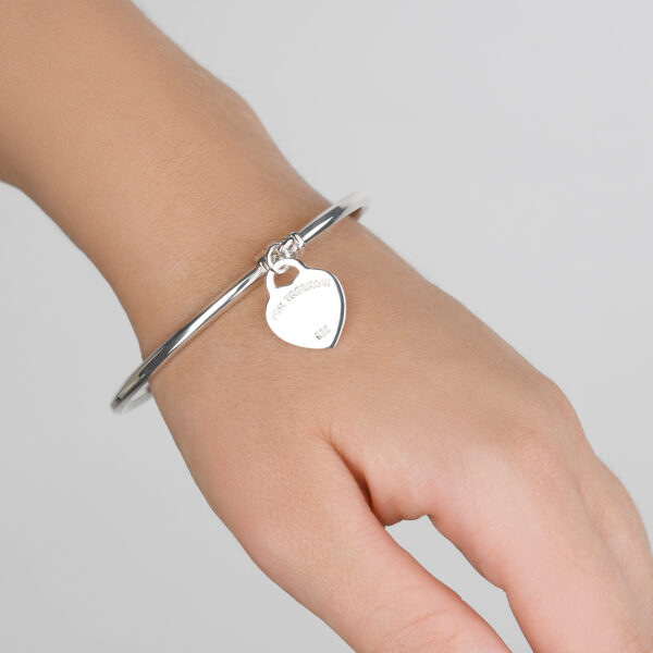 Von Treskow - ART DECO BANGLE (3MM) WITH VT FLAT HEART