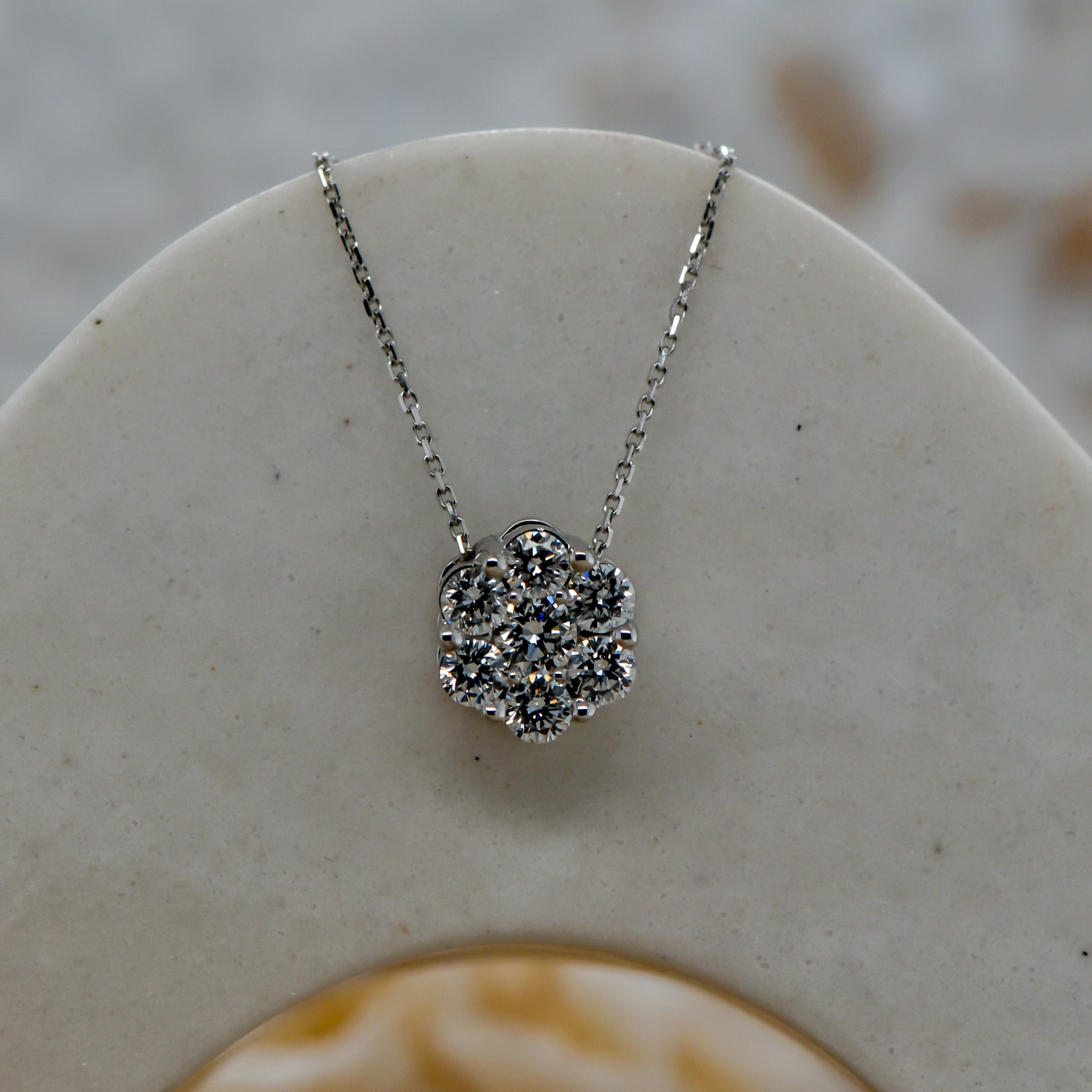 white Gold Diamond cluster pendant