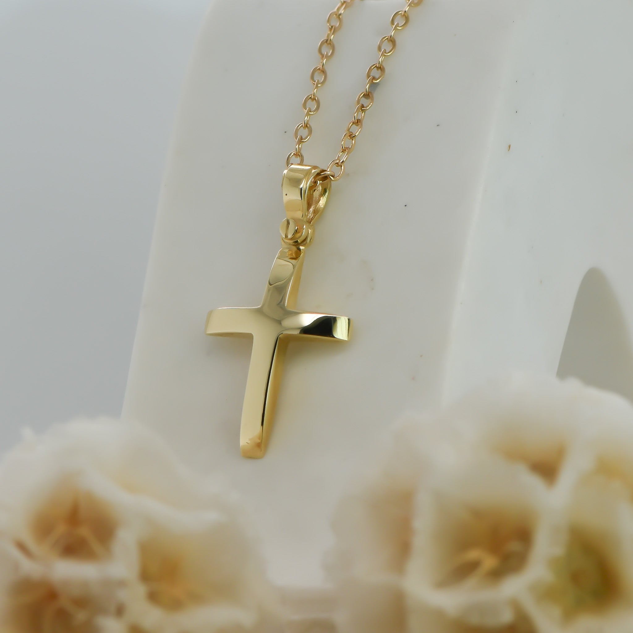 18ct Gold curved Cross