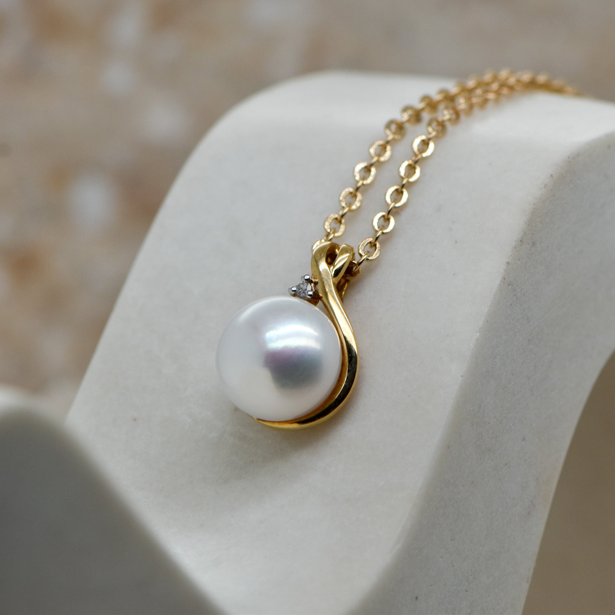 Fresh Water Pearl & Diamond Pendant