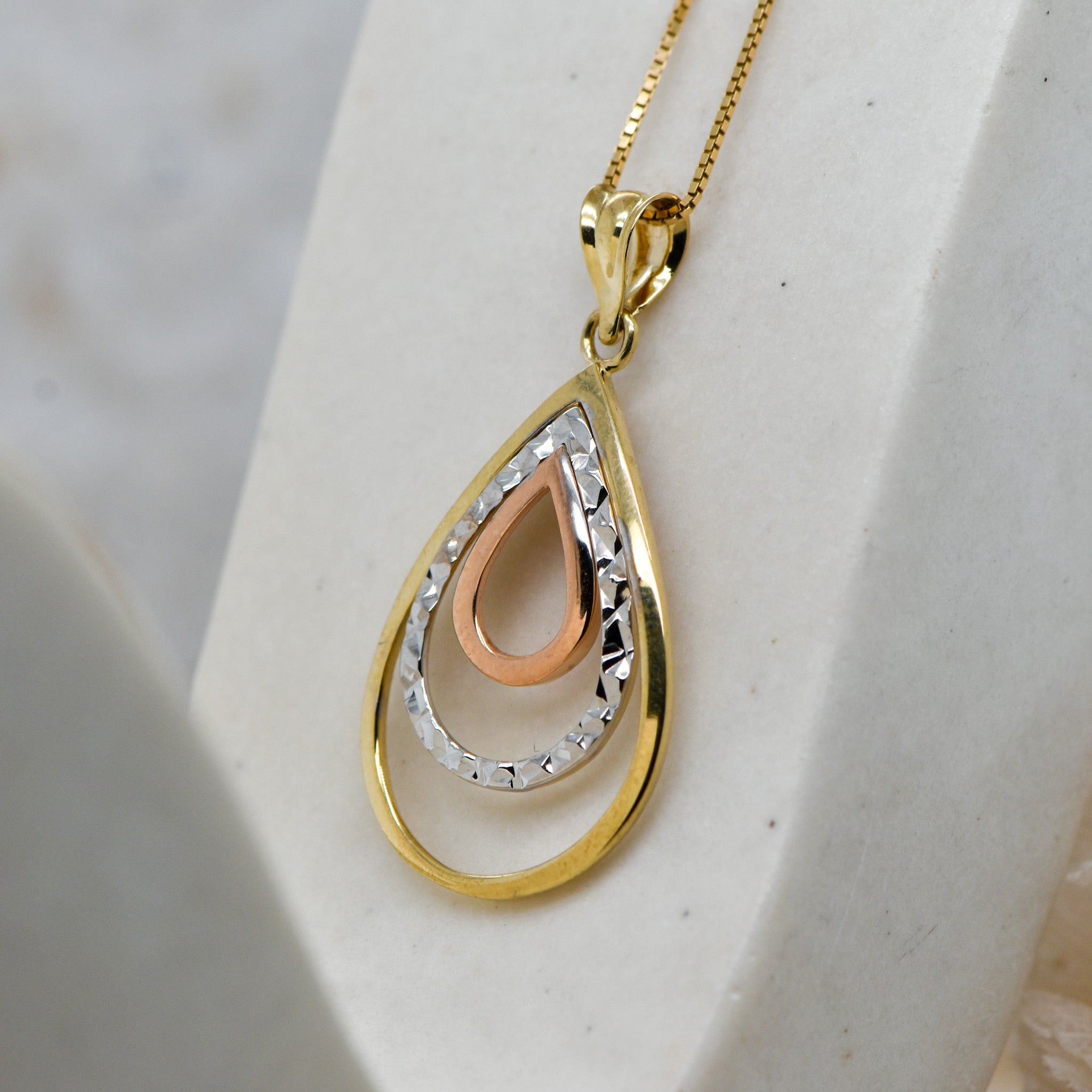9ct 3 tone teardrop pendant