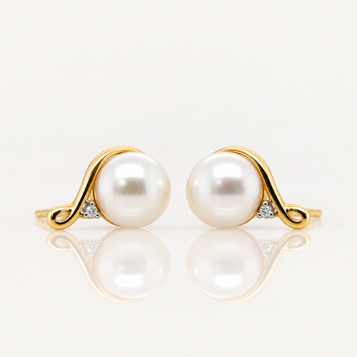 Pearl & Diamond Stud Earrings | 9ct Yellow Gold