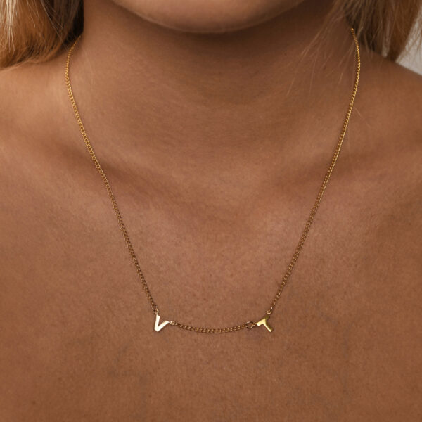 Von Treskow - DELICATE INITIAL NECKLACE GOLD PLATE