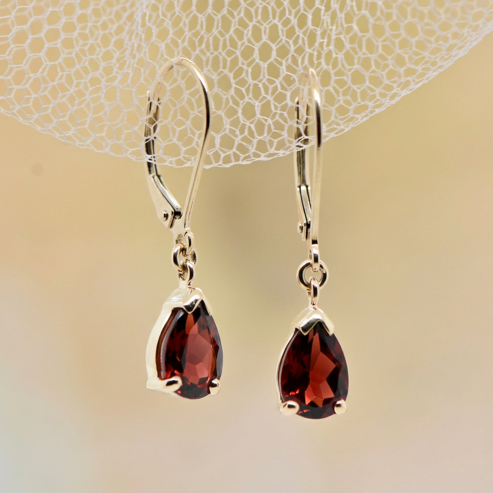 Pear cut Garnet drop earrings