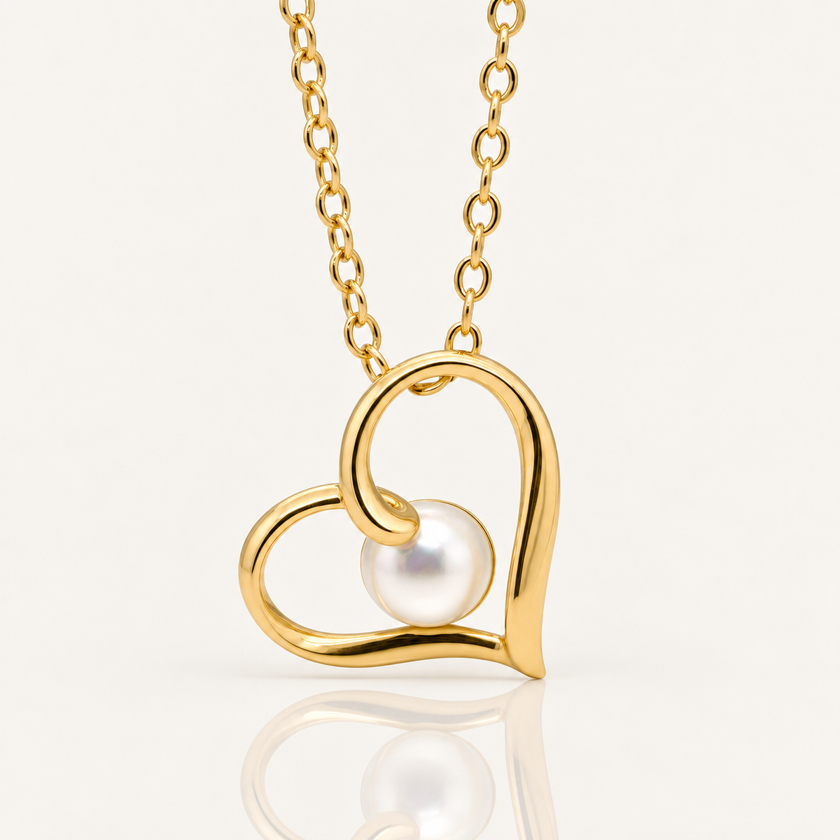 Pearl Heart Pendant | 9ct Yellow Gold