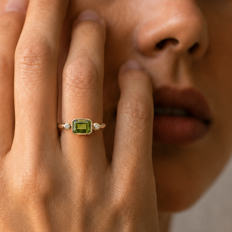 Peridot & Diamond Ring