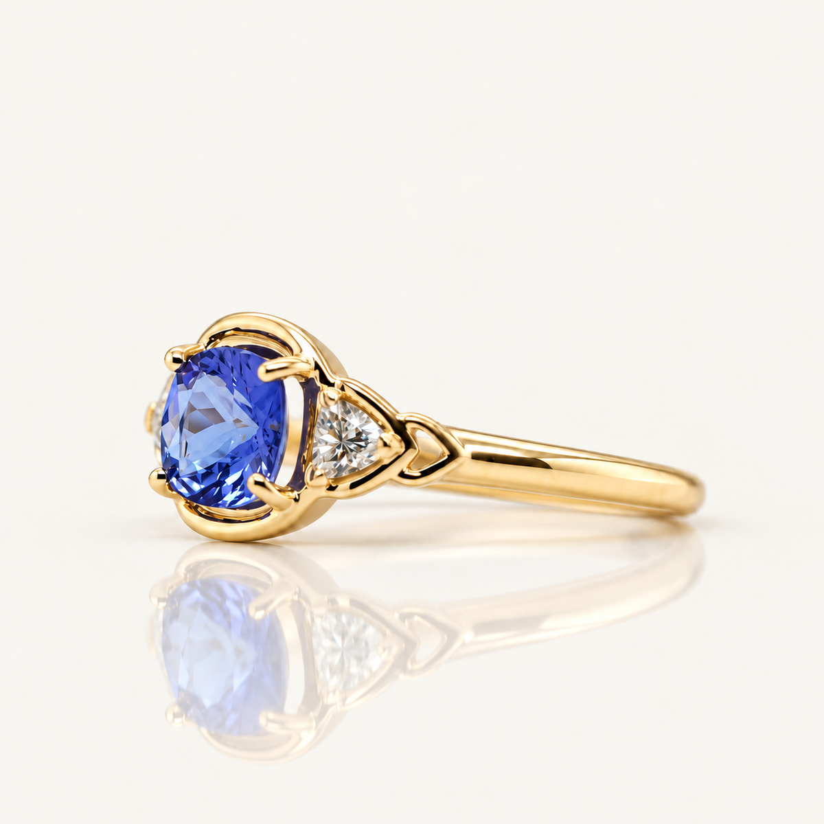 Tanzanite & Lab Grown Diamond Ring | 9ct Yellow Gold