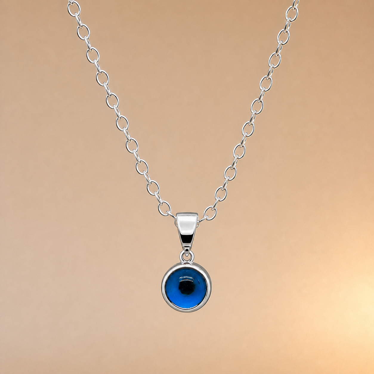 round evil eye pendant - 9ct