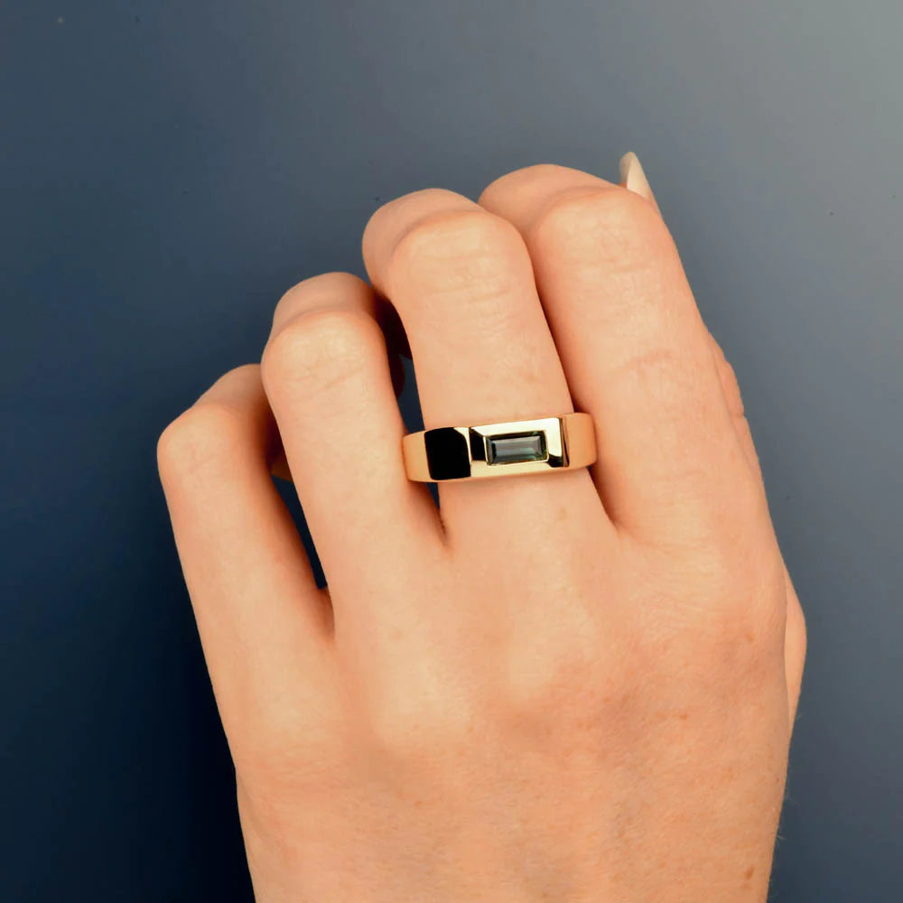 Sapphire Dreams - 'Avery' Yellow Gold/Blue Sapphire Ring