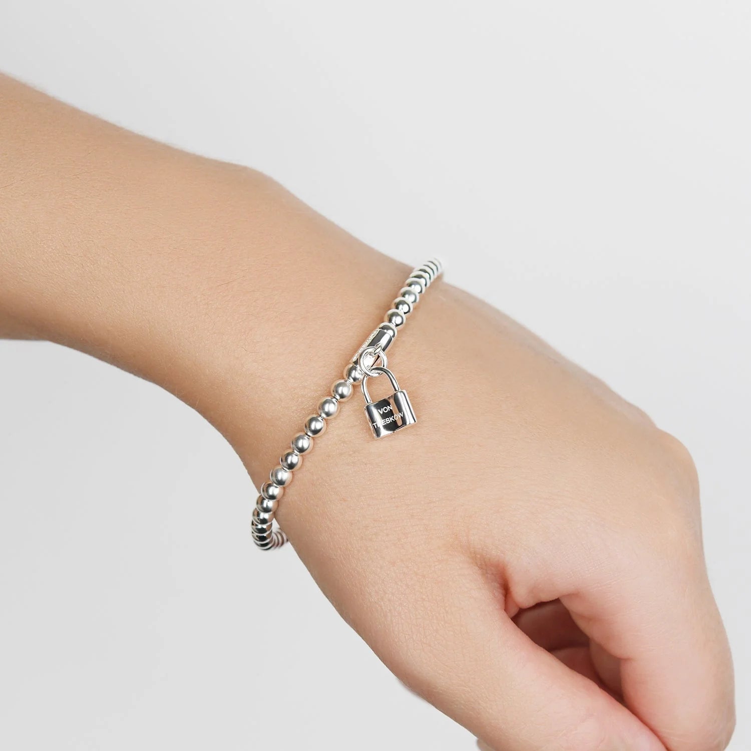 Von Treskow - Stretchy bracelet with Von Treskow padlock