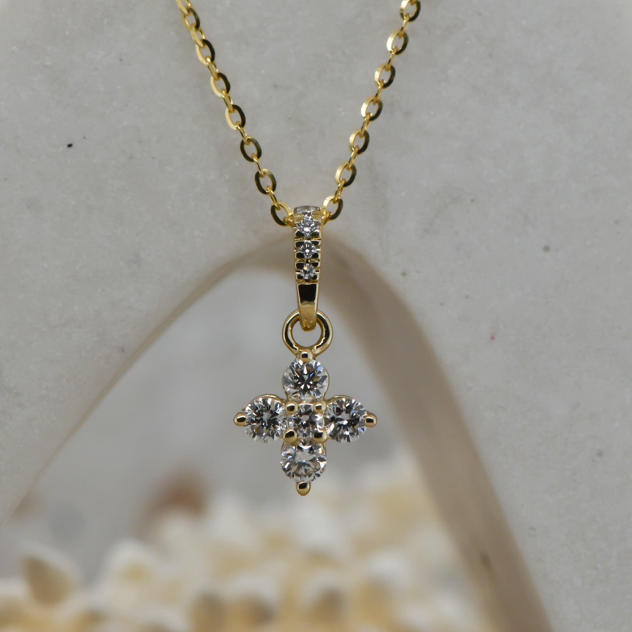 Yellow Gold Diamond Flower Pendant