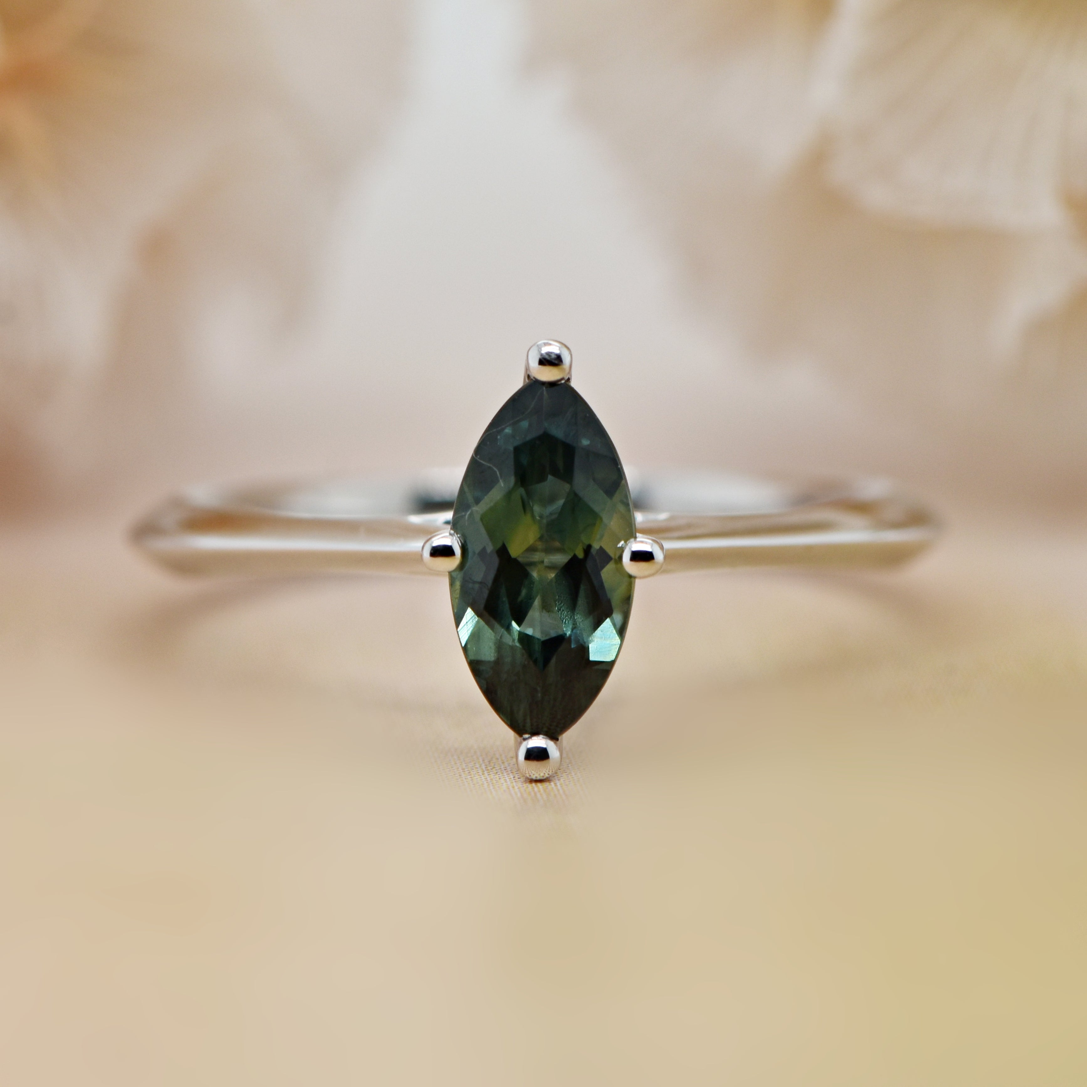 Sapphire Dreams - 'Maira' white gold Parti-Sapphire Ring