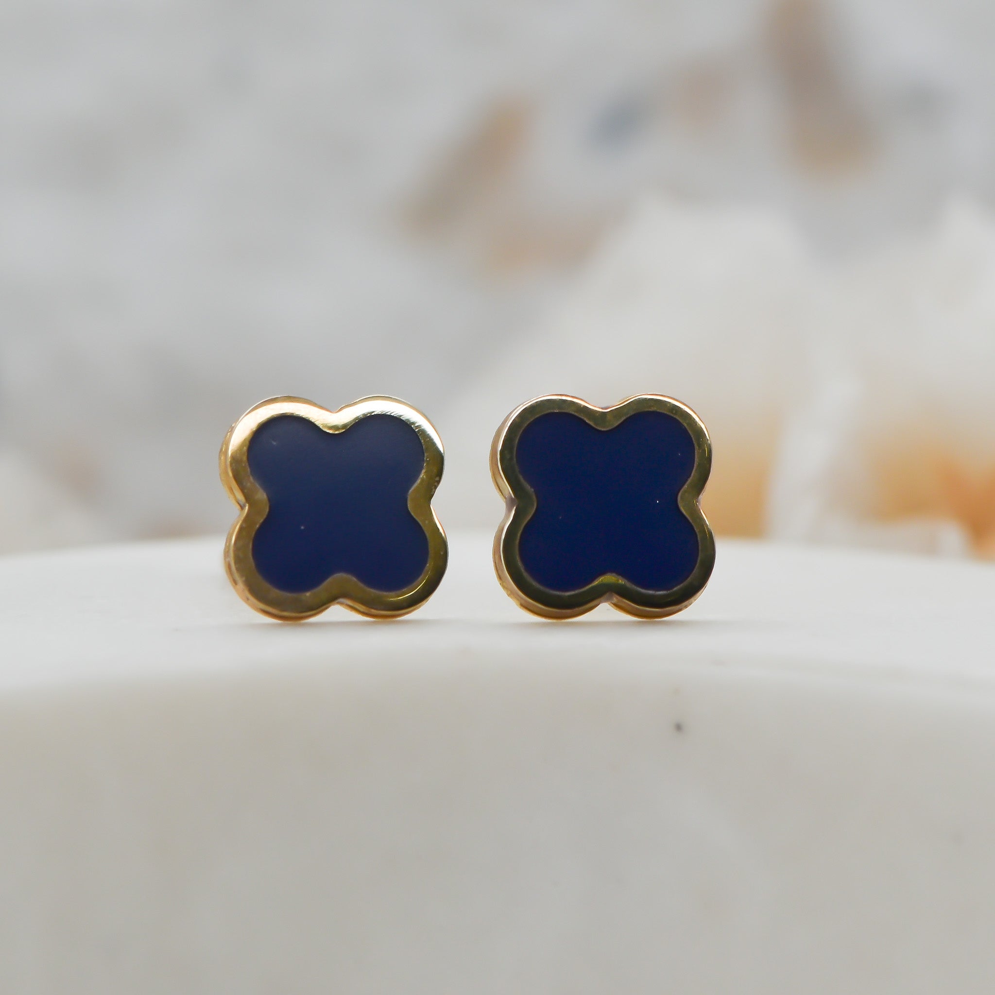 9ct Lapis colour clover stud earrings