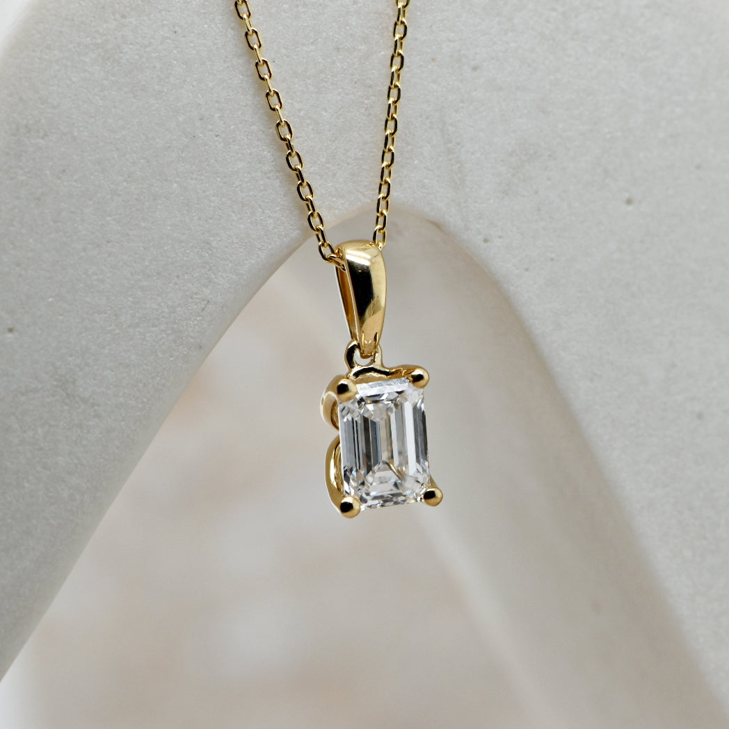 Lab Grown 1.00ct Emerald cut diamond pendant