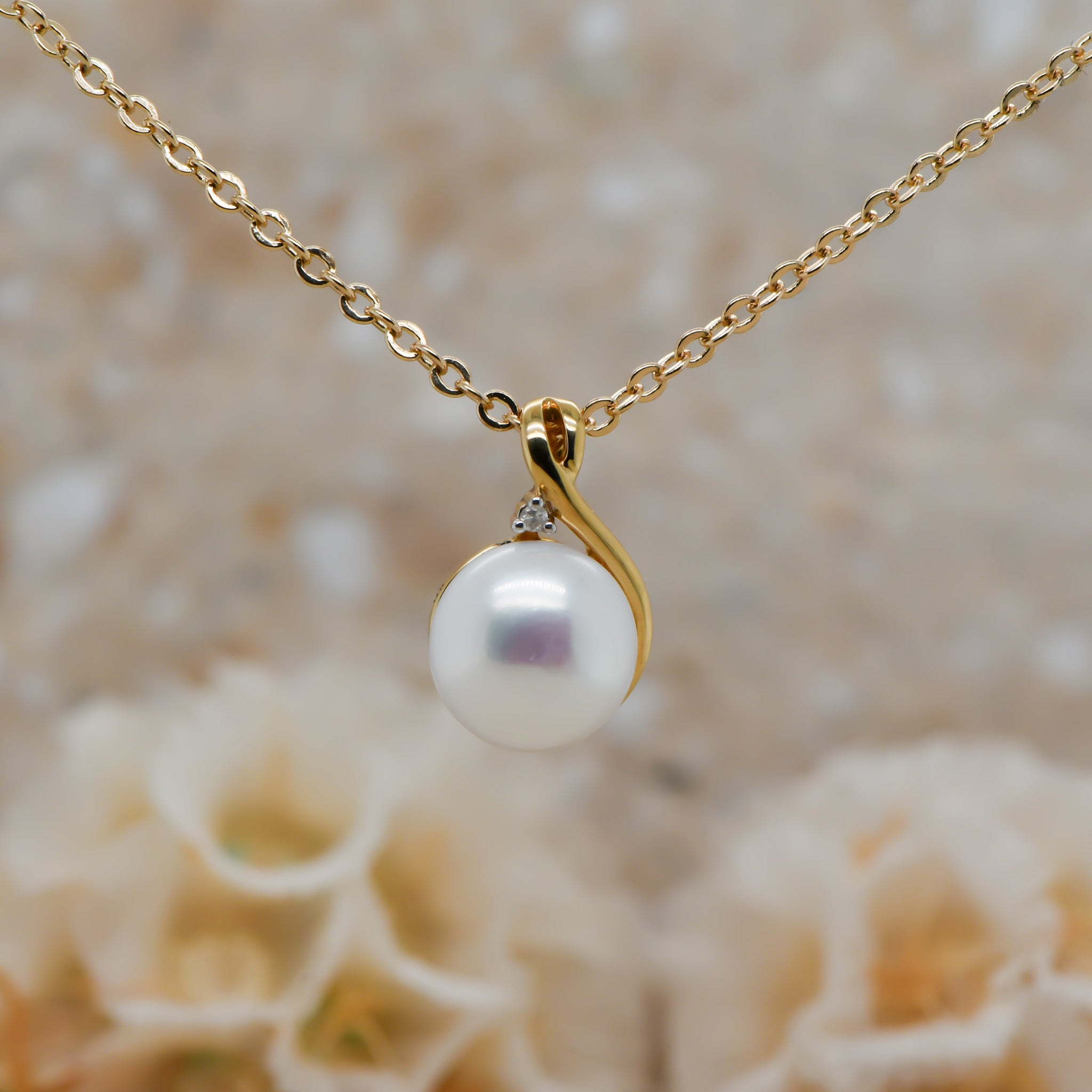 Fresh Water Pearl & Diamond Pendant