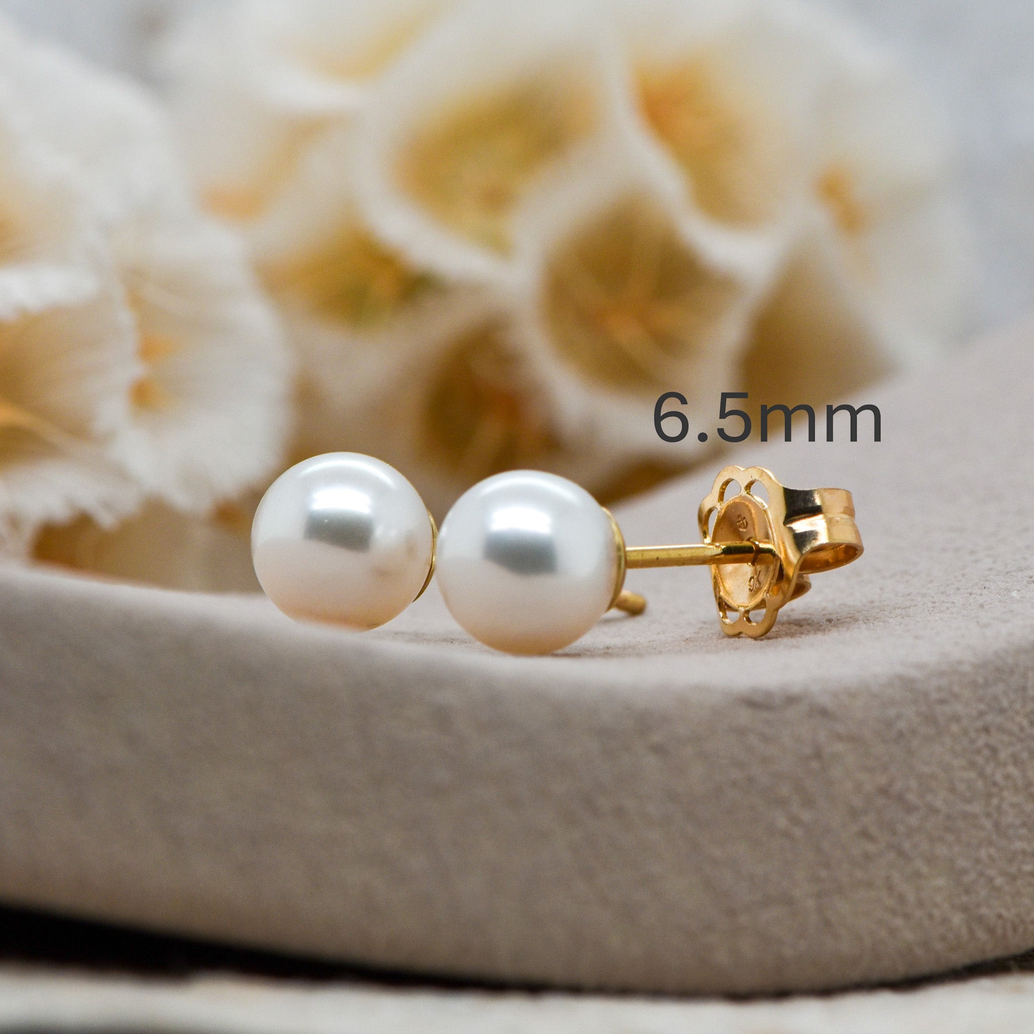 Fresh Water Pearl Studs - 9ct Gold