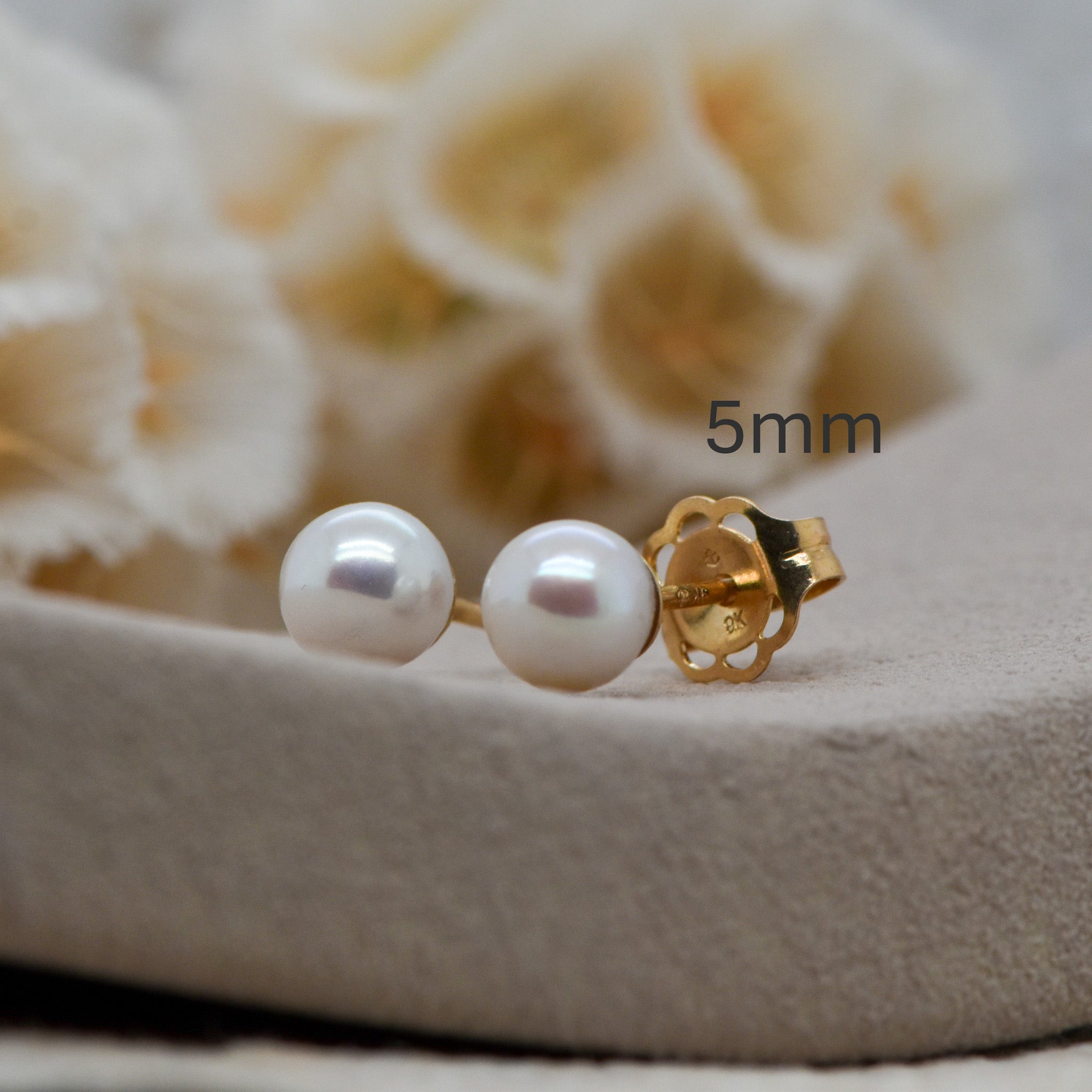 Fresh Water Pearl Studs - 9ct Gold
