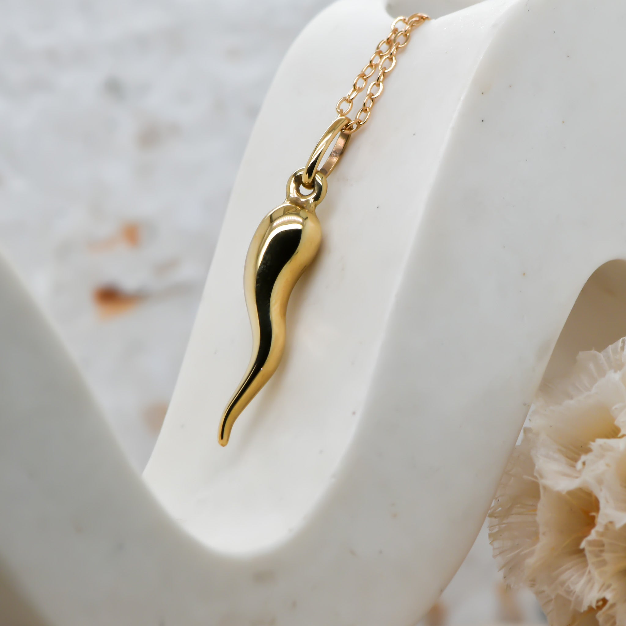 Large gold corni (chilli charm)