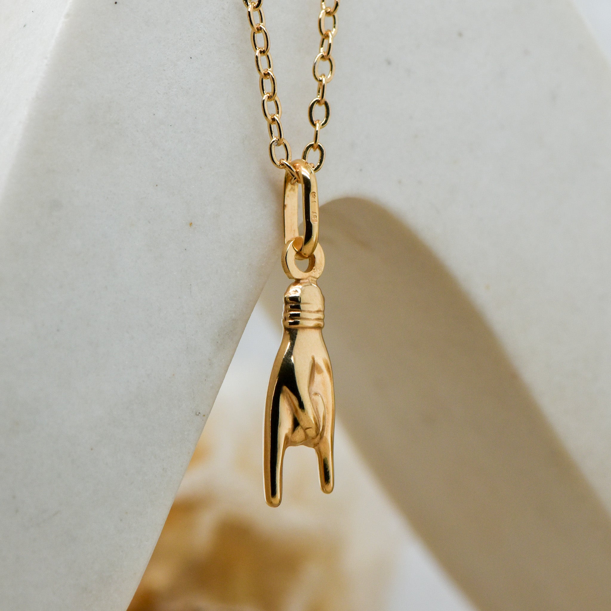 9ct Hand Charm