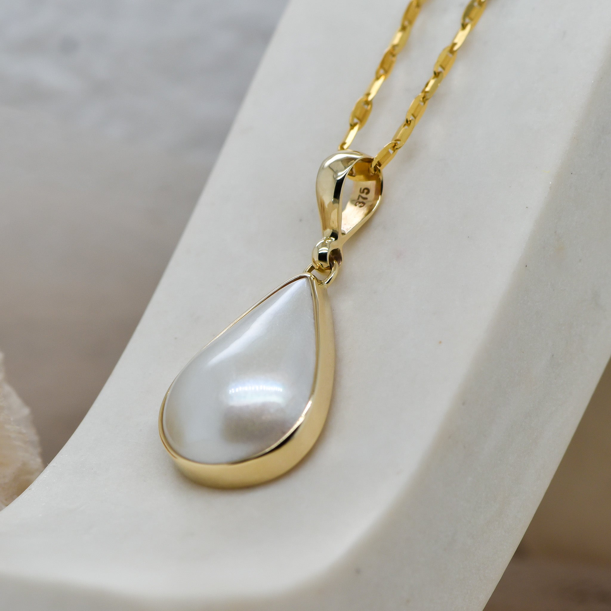 9ct Mabe Pearl Pendant