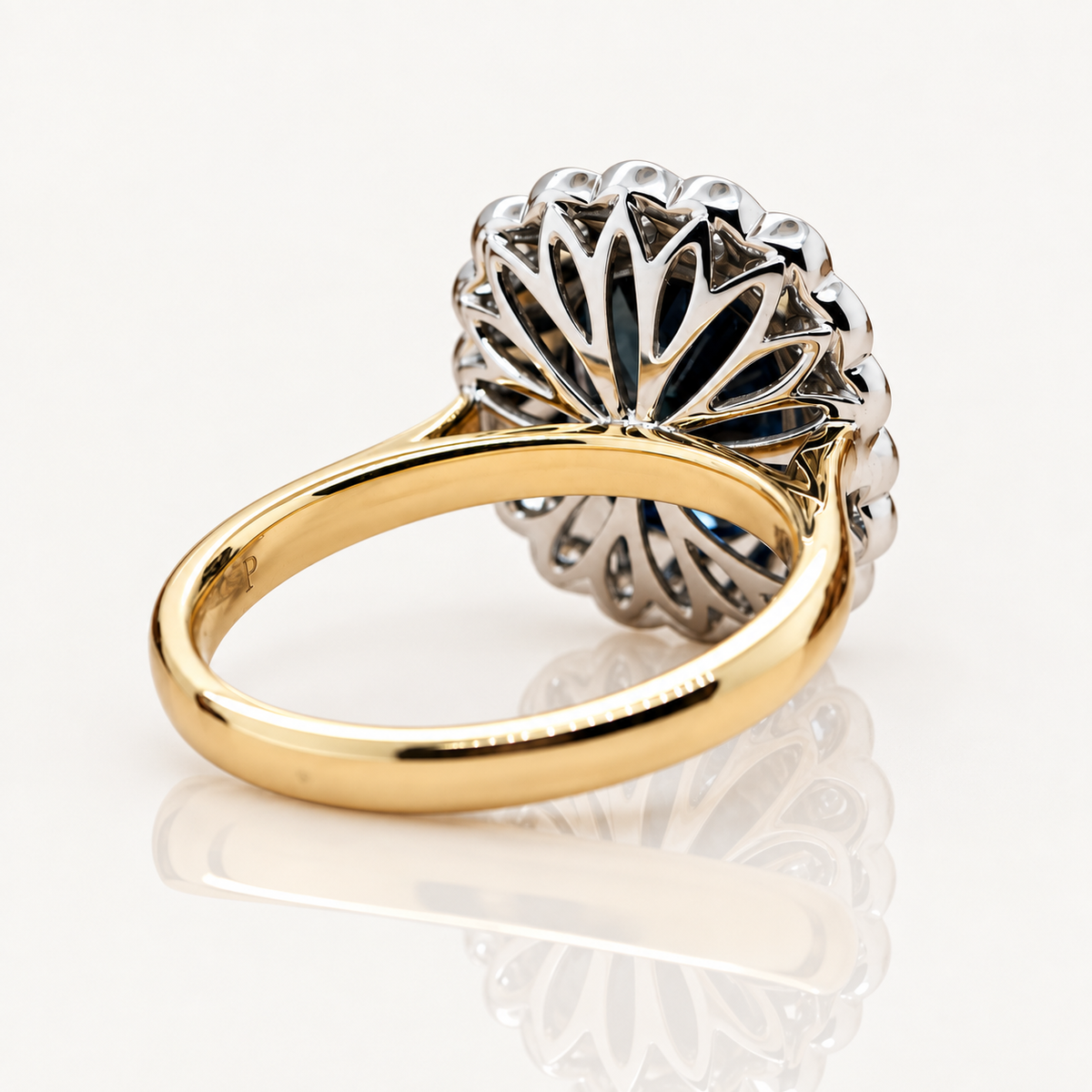 Diana | Oval Australian Sapphire & Diamond Ring | 18ct Gold | Exclusively Paton's Place