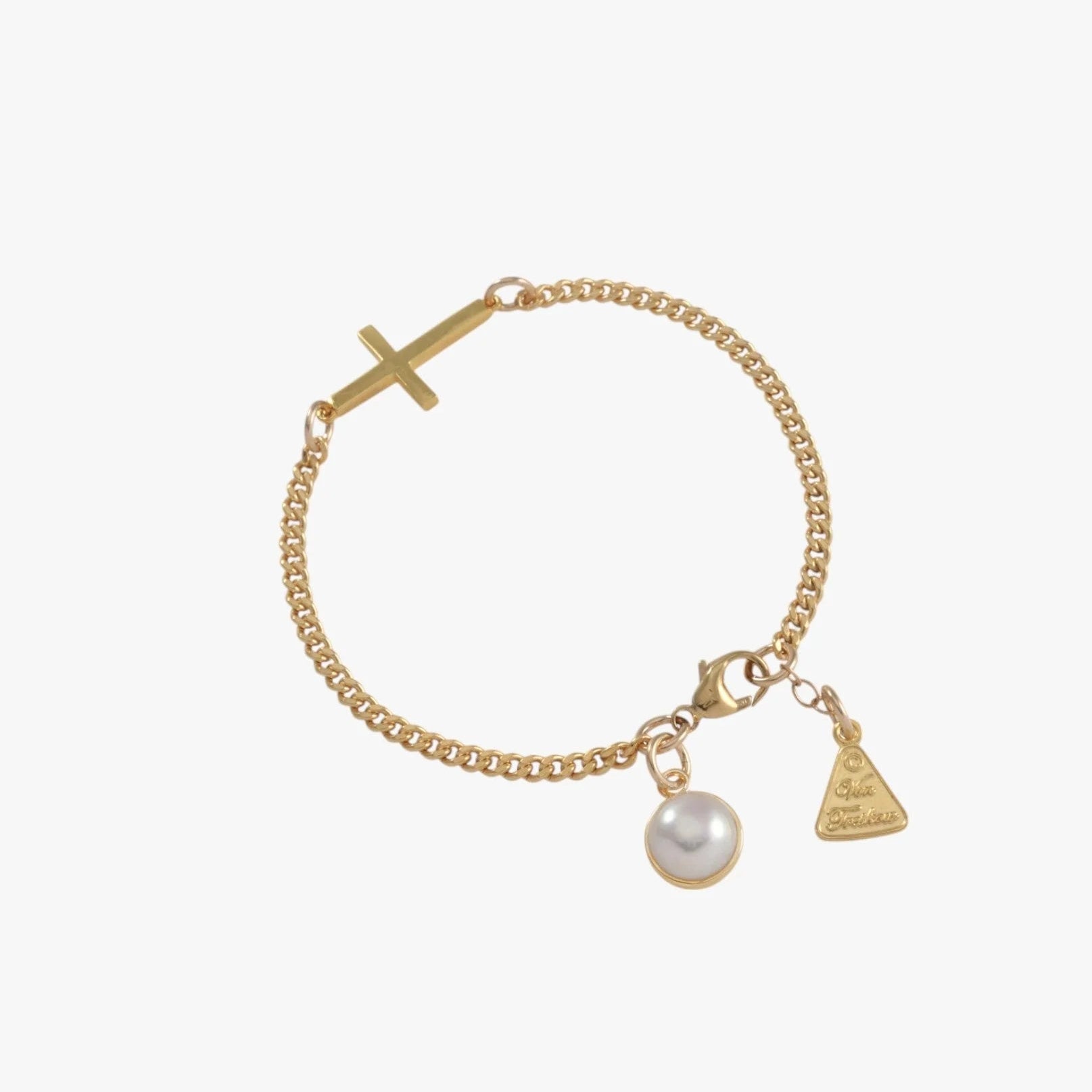 Von Treskow - Fine curb chain bracelet with cross & round freshwater pearl charm