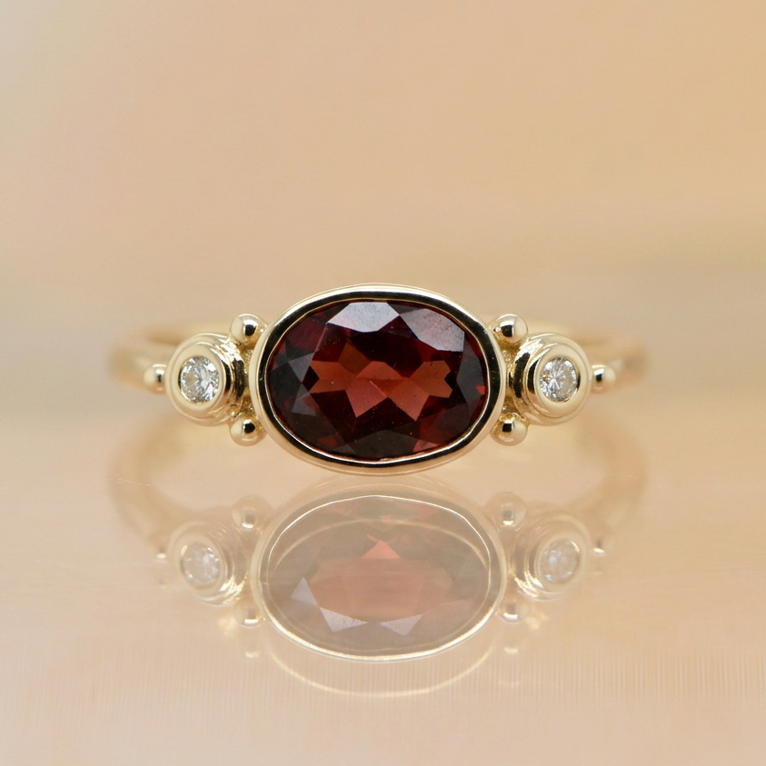 Garnet & Diamond Ring