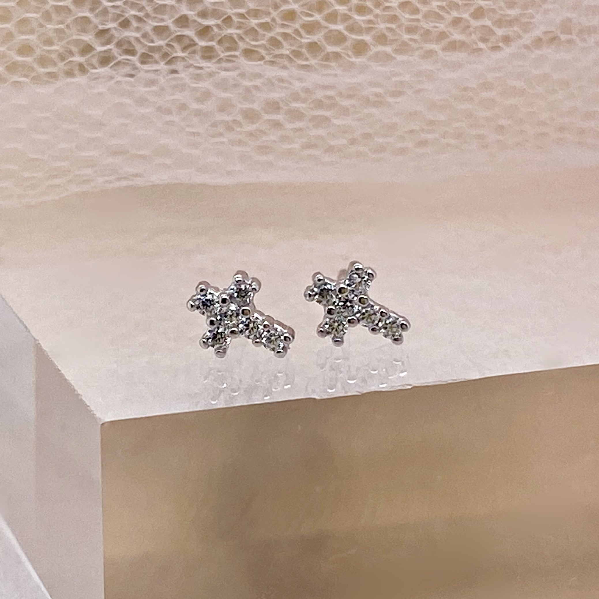 9ct WG Mini CZ Cross studs