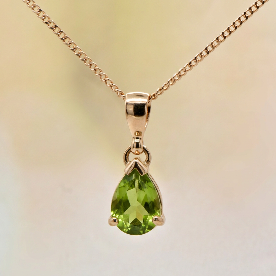 9ct Pear cut Peridot penant