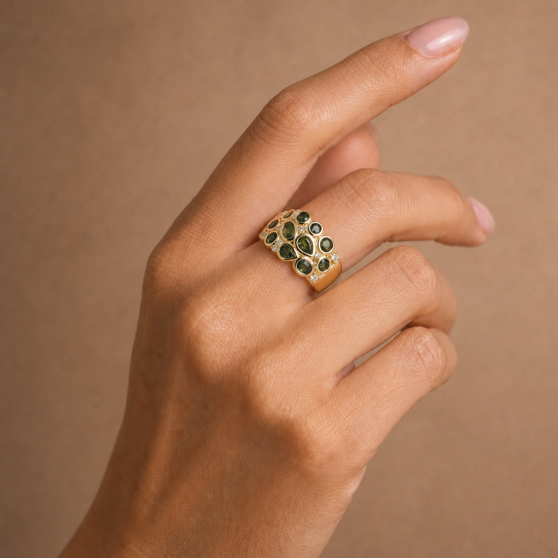 'ROO' AUSTRALIAN SAPPHIRE & DIAMOND Exclusively, Paton's Place