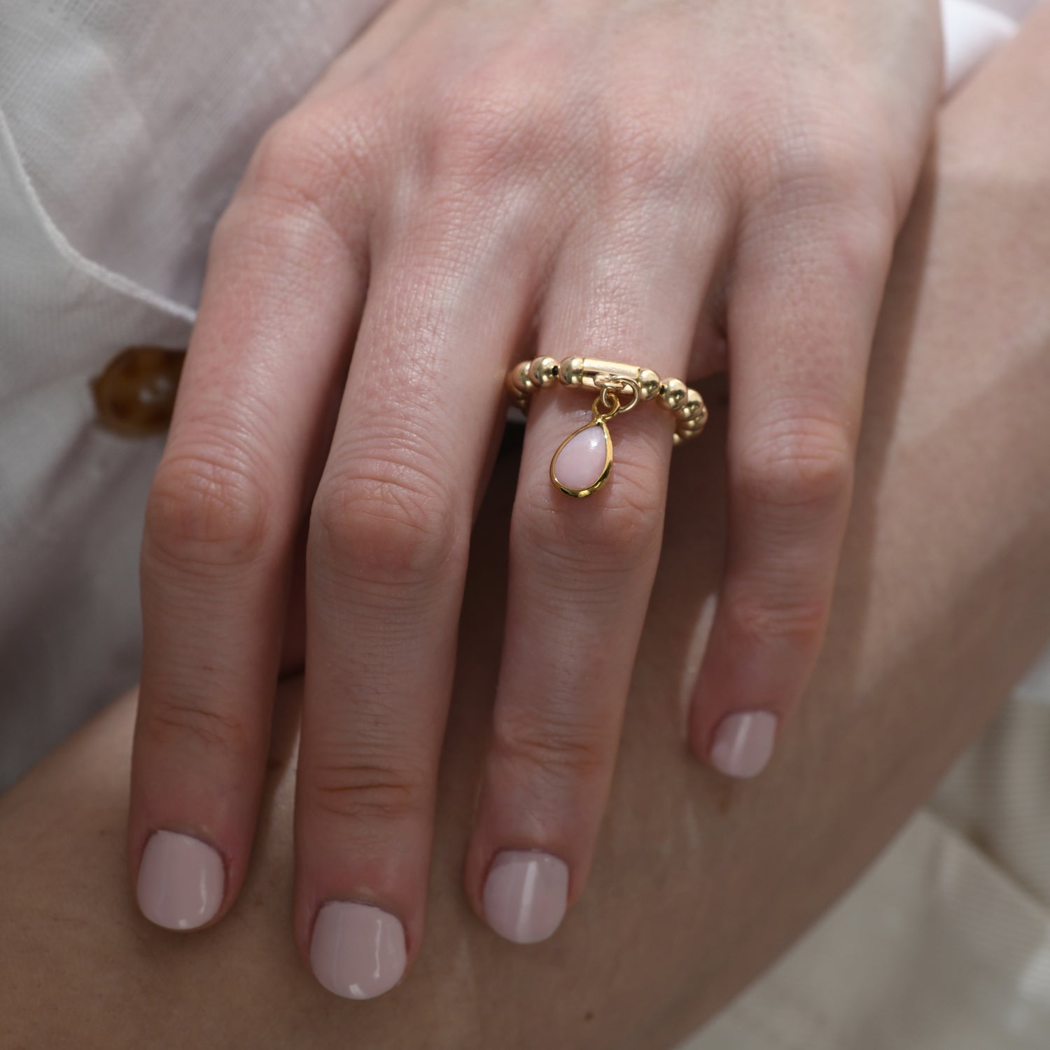 Von Treskow - Stretchy Ring with Pear Pink Opal