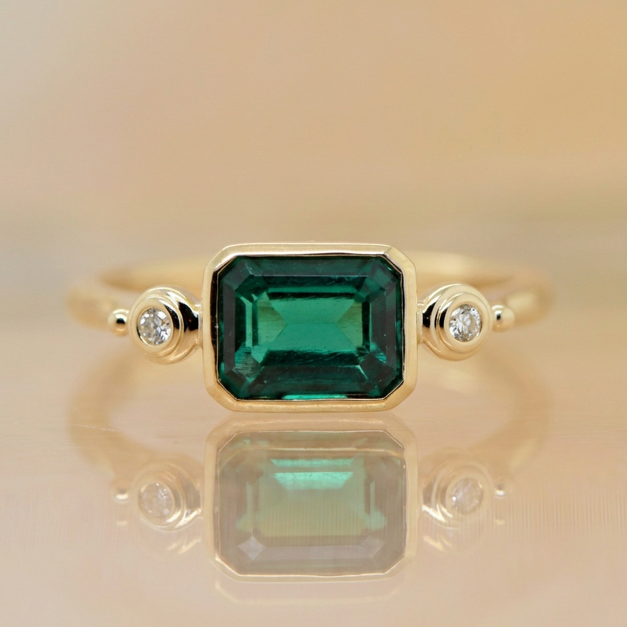 Emerald & Diamond Ring